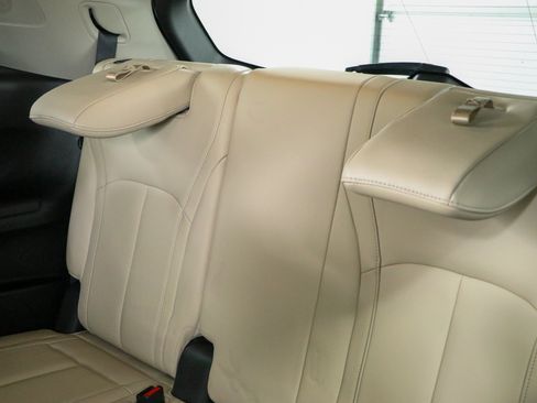 Used 2023 INFINITI QX60 Luxe w/ Vision Package AWD/4WD image 28