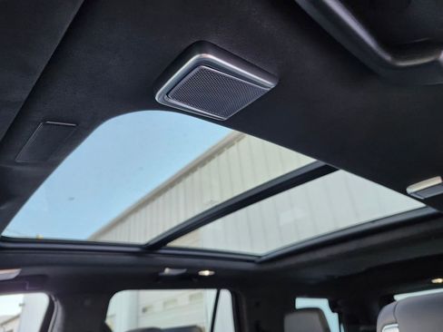 Certified 2026 Cadillac Escalade Platinum Sport w/ LPO, Floor Liner Package image 21