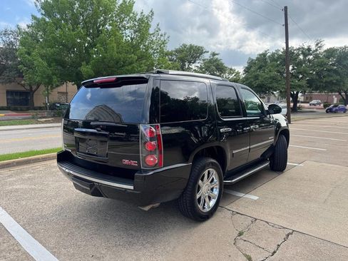 Used 2012 GMC Yukon Denali AWD/4WD image 9
