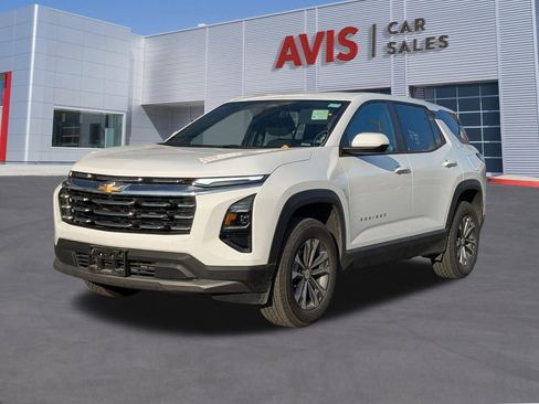 Used 2025 Chevrolet Equinox LT image 1