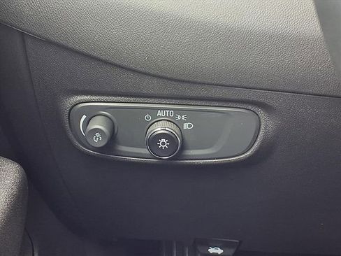 Certified 2024 Chevrolet Equinox LT w/ LPO, Floor Liner Package image 18