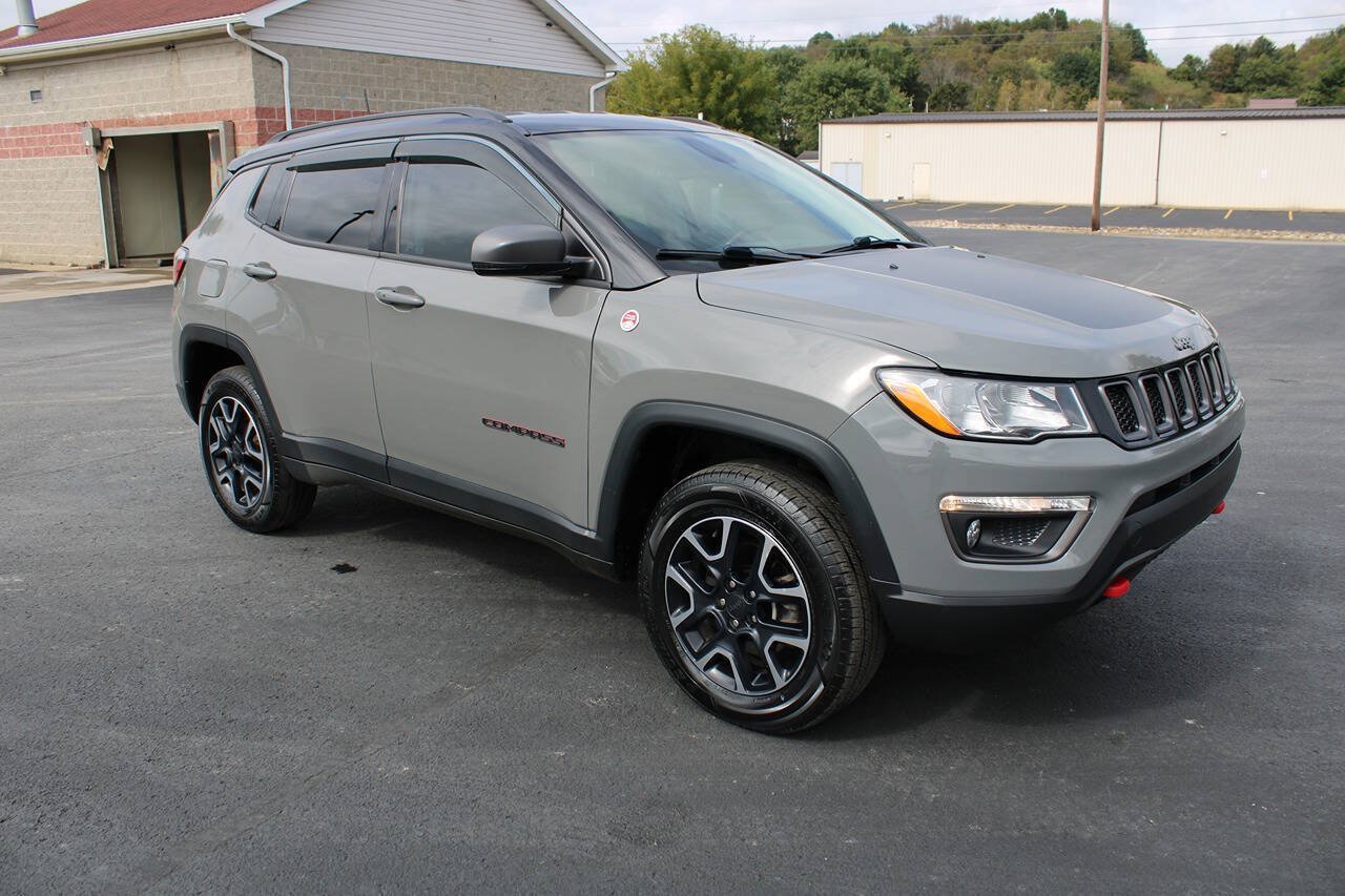 Used 2019 Jeep Compass Trailhawk w/ Leather Interior Group AWD/4WD image 8