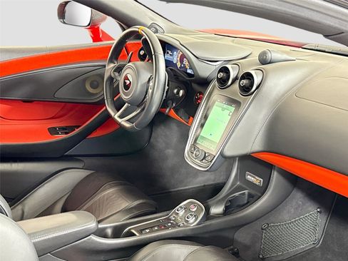 Used 2019 McLaren 600LT image 26