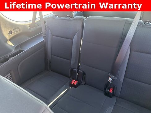 Used 2025 Chevrolet Suburban LS image 19