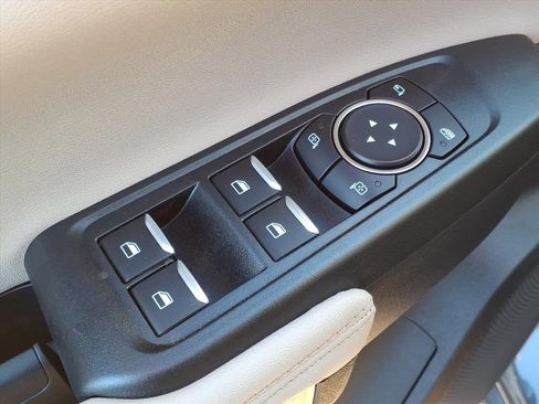 New 2025 Ford Ranger Lariat w/ Convenience Package image 18