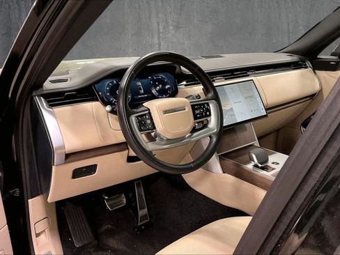 Certified 2024 Land Rover Range Rover SE AWD/4WD image 17