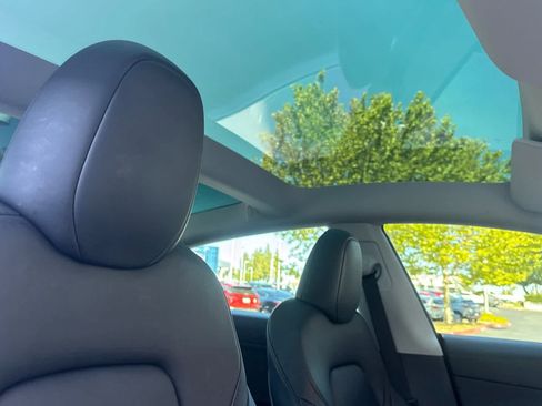 Used 2023 Tesla Model 3 Performance AWD/4WD image 17
