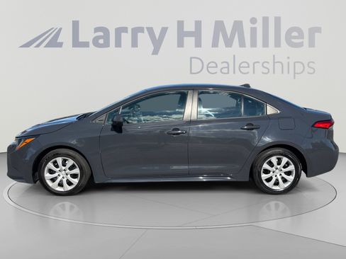 Used 2024 Toyota Corolla LE FWD image 2