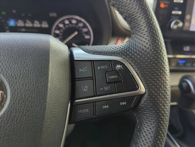 Certified 2022 Toyota Sienna Limited AWD/4WD image 15