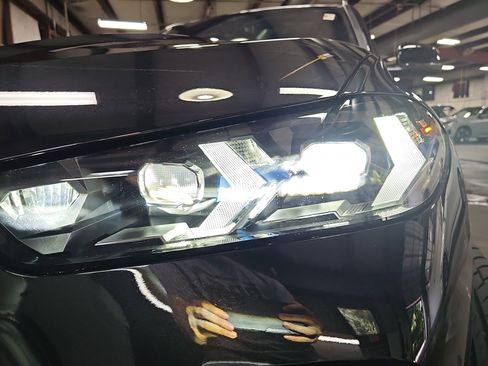 New 2026 BMW X5 xDrive40i w/ Climate Comfort Package image 34