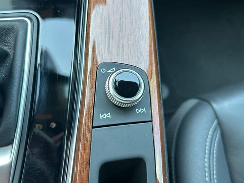 Used 2023 Audi A4 2.0T Premium AWD/4WD image 43