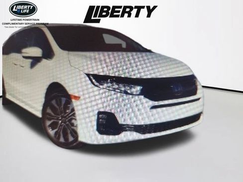 Used 2025 Honda Odyssey EX-L image 2