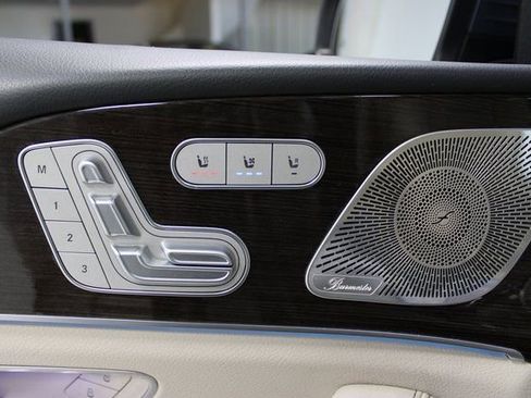 Used 2024 Mercedes-Benz GLE 450e 4MATIC image 20