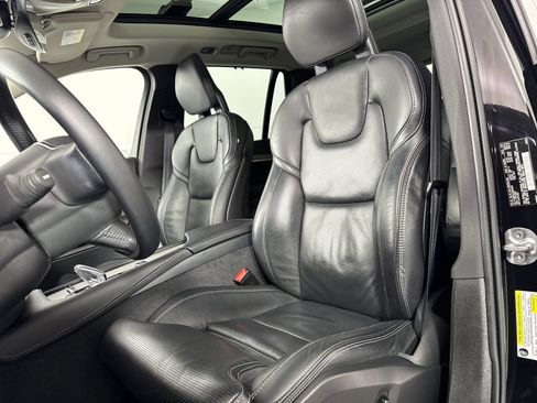 Used 2022 Volvo XC90 T8 Inscription w/ Advanced Package AWD/4WD image 19
