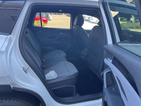 New 2026 Volkswagen Tiguan SE R-Line FWD image 25