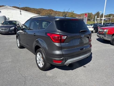 Used 2019 Ford Escape SEL image 6