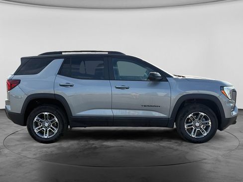 Used 2026 GMC Terrain Elevation w/ Elevation Premium Package AWD/4WD image 11