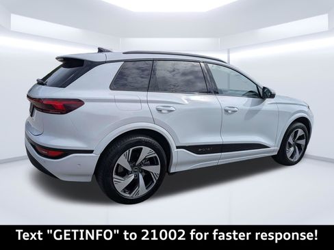 Used 2025 Audi Q6 e-tron Premium Plus w/ Premium Plus AWD/4WD image 3