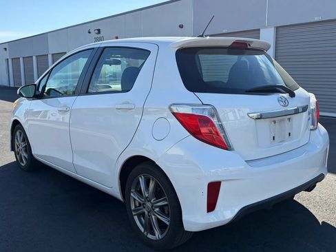 Used 2012 Toyota Yaris SE FWD image 3