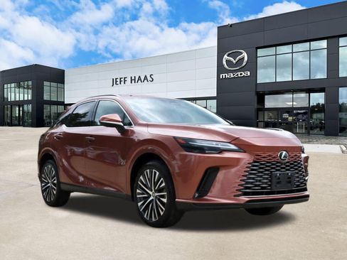 Used 2023 Lexus RX 350 Premium Plus w/ Cold Area Package FWD image 4
