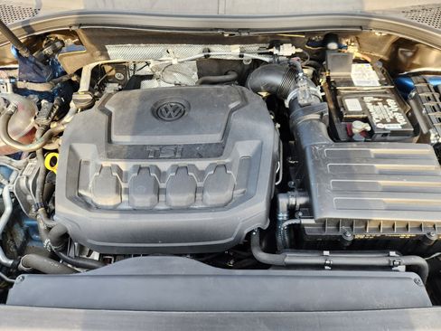 Used 2020 Volkswagen Tiguan SE image 17