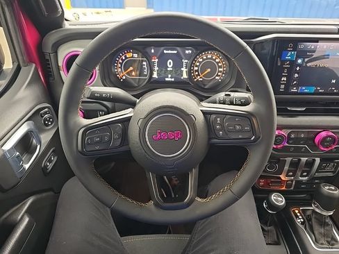 Used 2024 Jeep Wrangler Sport AWD/4WD image 17