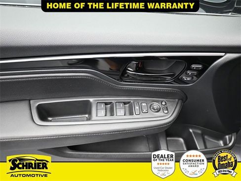 Used 2024 Honda Odyssey Elite image 11