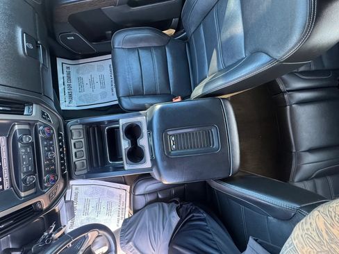 Used 2018 GMC Sierra 1500 Denali AWD/4WD image 25