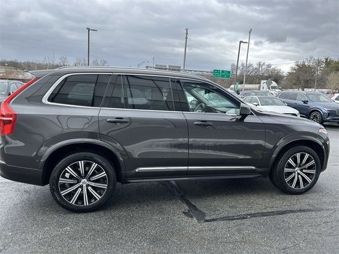 Certified 2024 Volvo XC90 B6 Plus w/ Protection Package image 9