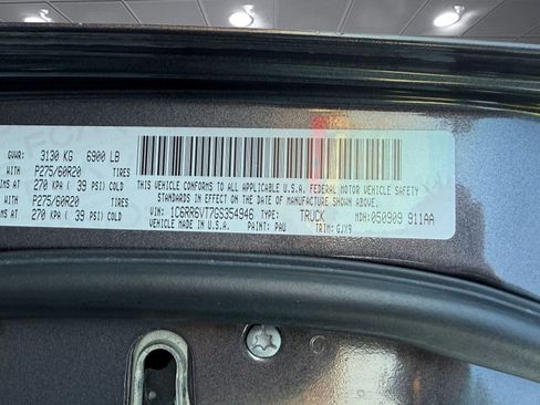 Used 2016 RAM 1500 Laramie w/ Convenience Group image 18