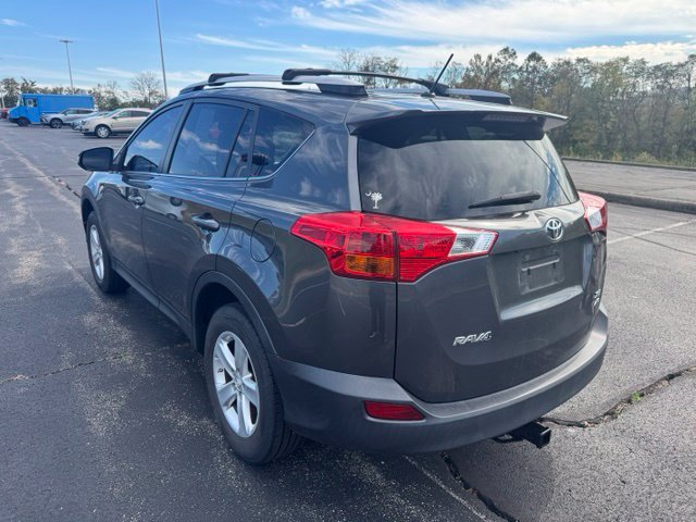 Used 2013 Toyota RAV4 XLE AWD/4WD image 5