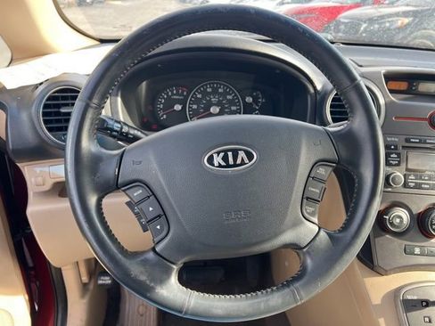 Used 2008 Kia Rondo EX w/ Premium Pkg image 13