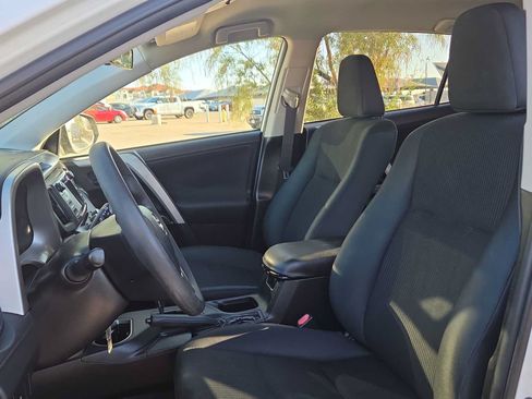 Used 2016 Toyota RAV4 LE FWD image 15