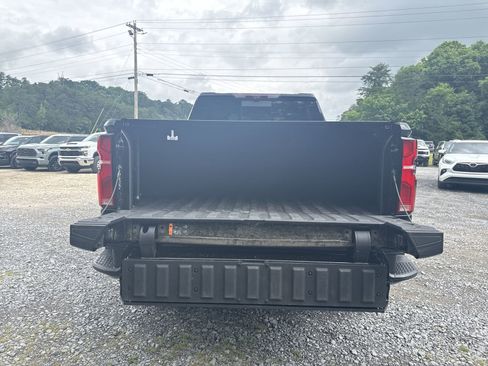 Used 2024 Chevrolet Silverado 2500 High Country w/ High Country Premium Package AWD/4WD image 26