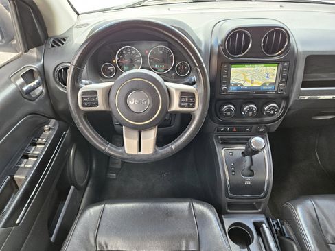 Used 2012 Jeep Compass Limited image 5