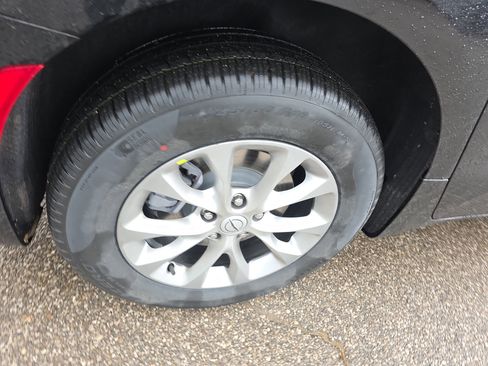 New 2026 Chrysler Pacifica Select image 30