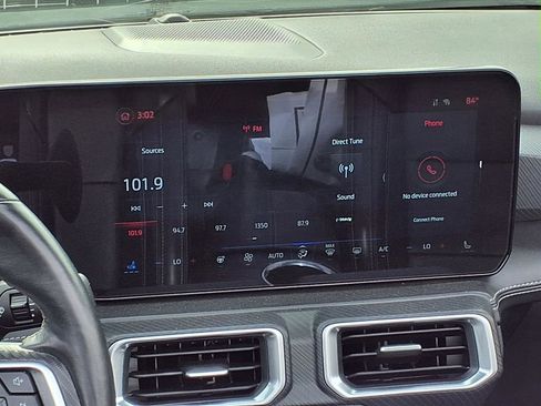 Used 2025 Ford Mustang Premium image 14