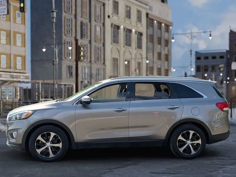 Used 2016 Kia Sorento EX w/ EX Premium Package image 5