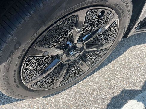 Used 2024 Mercedes-Benz Maybach EQS 680 4MATIC image 9