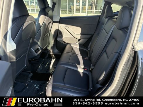 Used 2023 Tesla Model Y Performance image 10