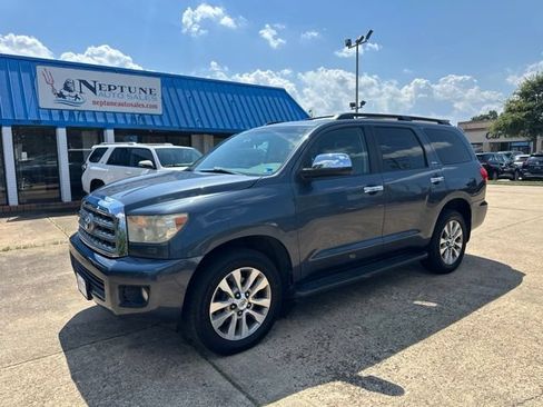 Used 2010 Toyota Sequoia Limited AWD/4WD image 2