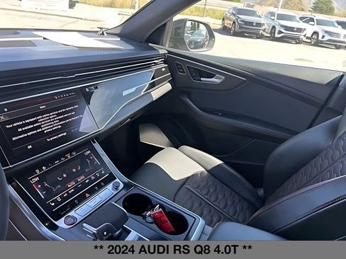 Used 2024 Audi RS Q8 AWD/4WD image 30