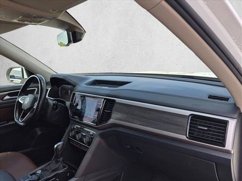 Used 2021 Volkswagen Atlas SEL AWD/4WD image 16