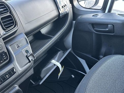 New 2026 RAM ProMaster 2500 w/ Convenience Group image 15