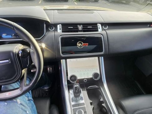 Used 2020 Land Rover Range Rover Sport SVR image 4