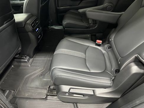 Used 2023 Honda Pilot EX-L image 41
