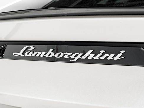Used 2024 Lamborghini Urus S AWD/4WD image 56