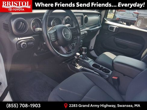 Used 2022 Jeep Wrangler Unlimited Sport AWD/4WD image 13
