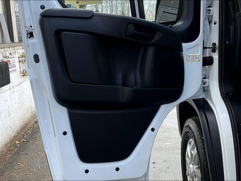 New 2025 RAM ProMaster 2500 w/ Quick Order Package 22G SLT image 18