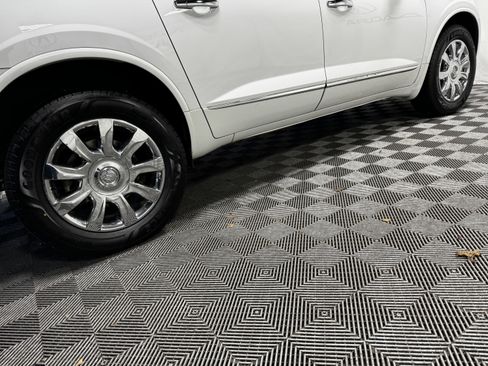 Used 2017 Buick Enclave Leather image 15